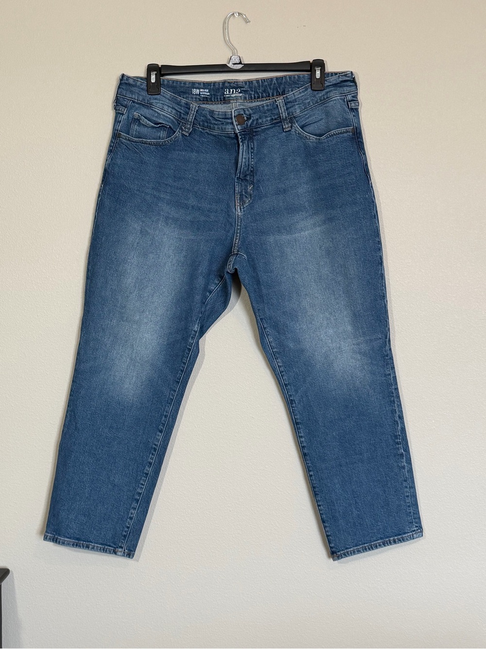 a.n.a Men's Slim Straight Medium Blue Jeans